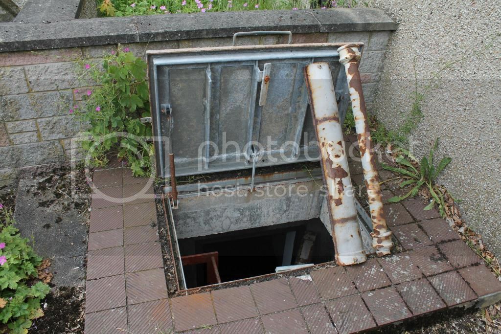 Tertowie House Nuclear Bunker visit / June 2014 | Derelict Places ...